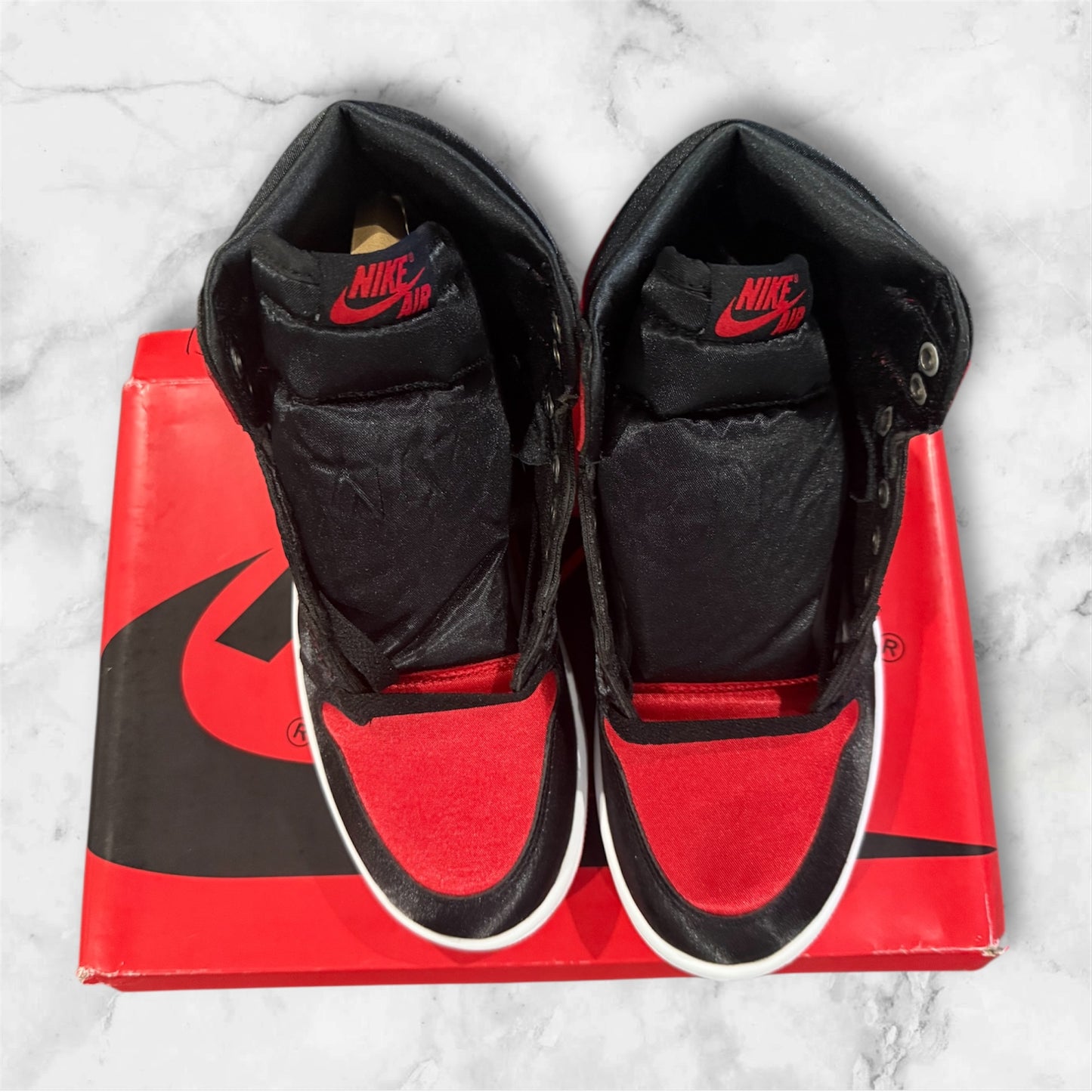 Air Jordan 1 High OG Satin Bred